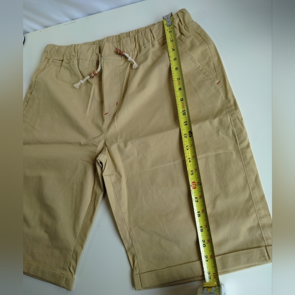 Shorts - Picture 3 of 6